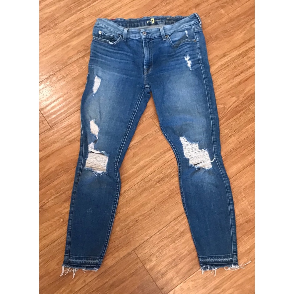 7 For All Mankind Distressed Ankle Skinny- Size:31